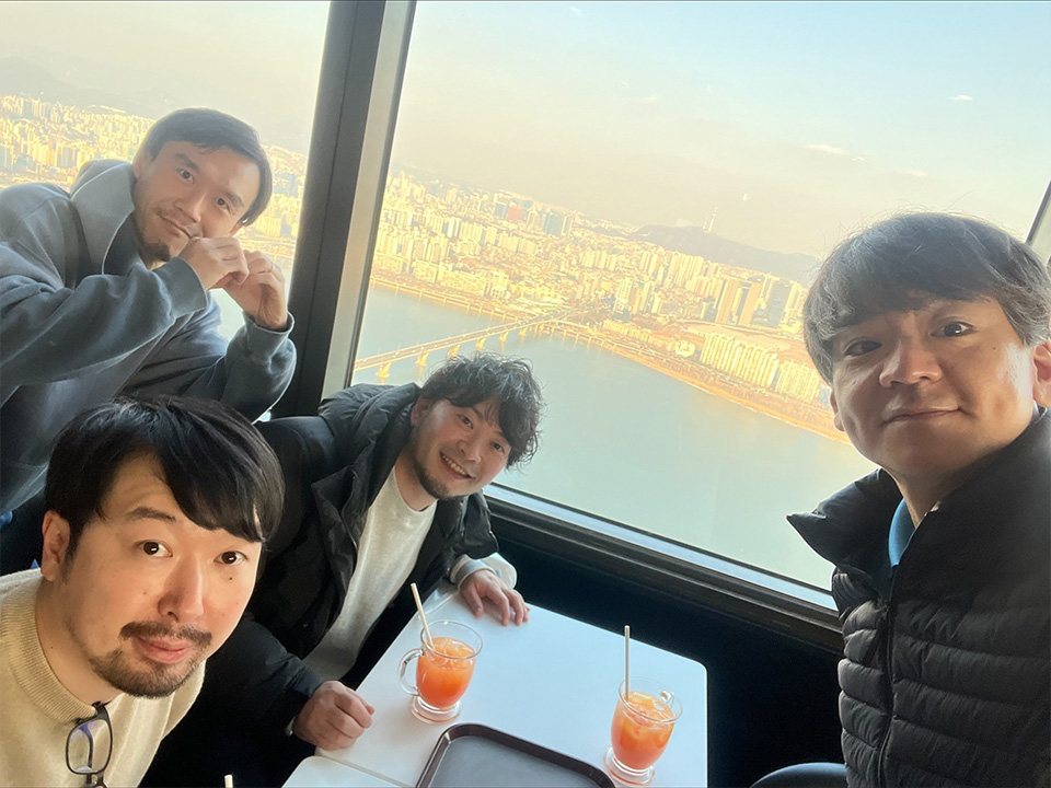 韓国の汝矣島66ビルとサンクスラボの経営陣